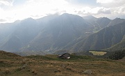 39 Di nuovo alla Baita Piazza, panorama verso Valtorta e Ceresola...